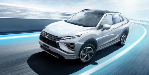 Aanzicht van de Eclipse Cross PHEV schuin van voren