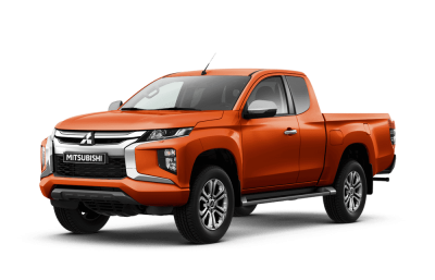 Aanzicht schuin van voren van de L200 Club Cab Intense in de kleur Sunflare Orange